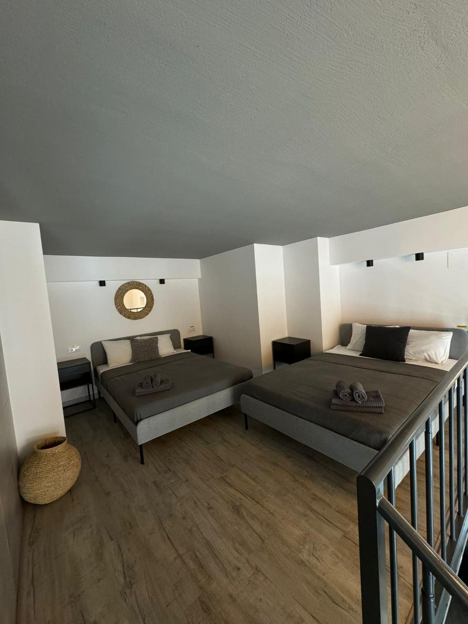 Nou Benicalap Luxury Apart Aparthotel Valencia Exterior photo
