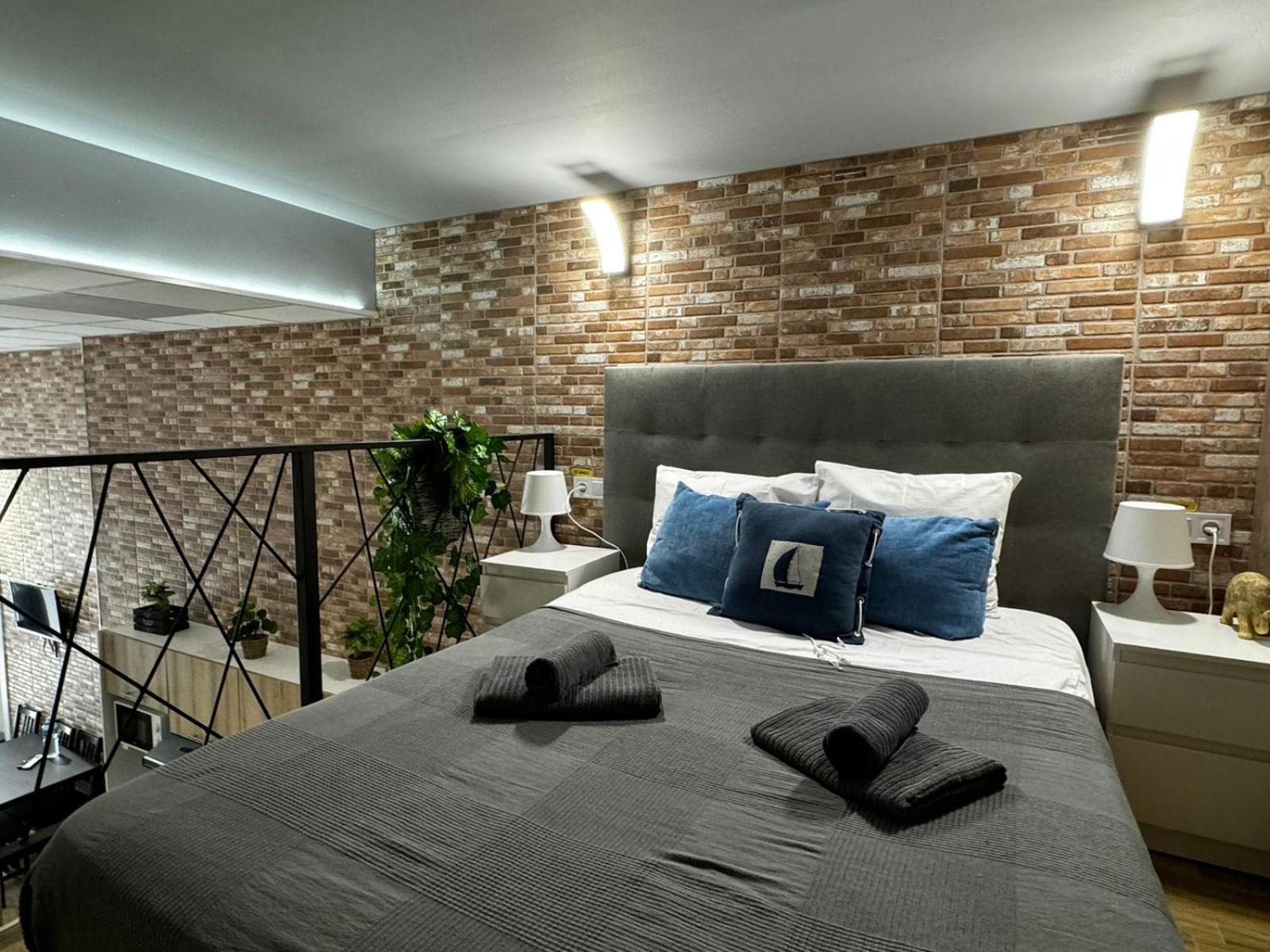 Nou Benicalap Luxury Apart Aparthotel Valencia Exterior photo